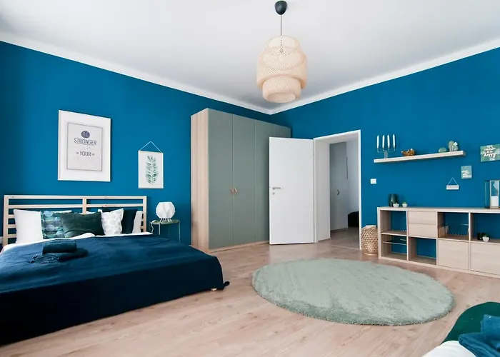 Stylish Self-Check-In Apartment With 2 Bedrooms