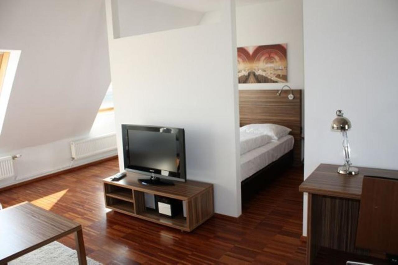 Aparthotel Royal Living 4*