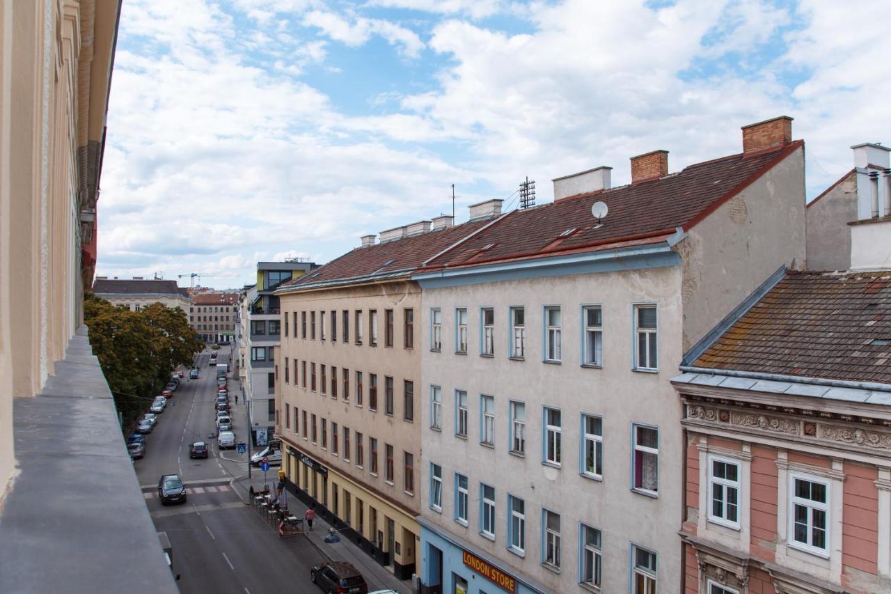 Aparthotel Numa Strauss 3*