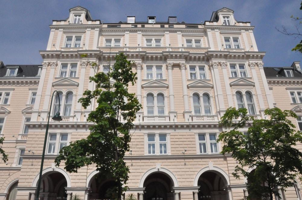 Regina Vienna