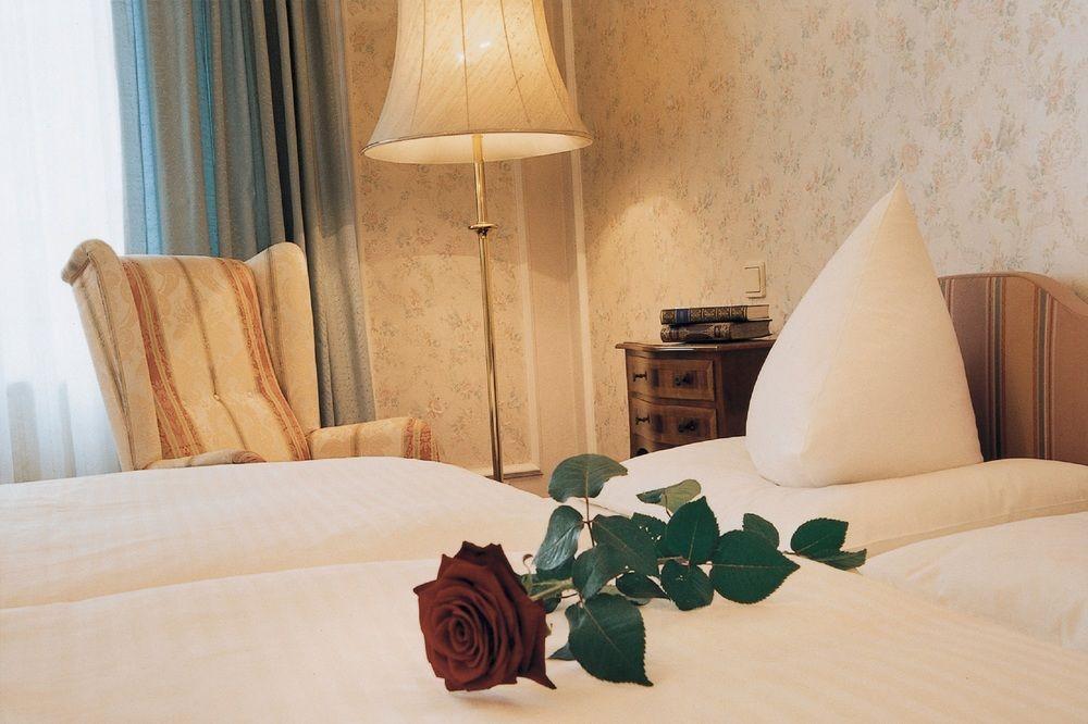 Hotel Henri Siebterbezirk 4*