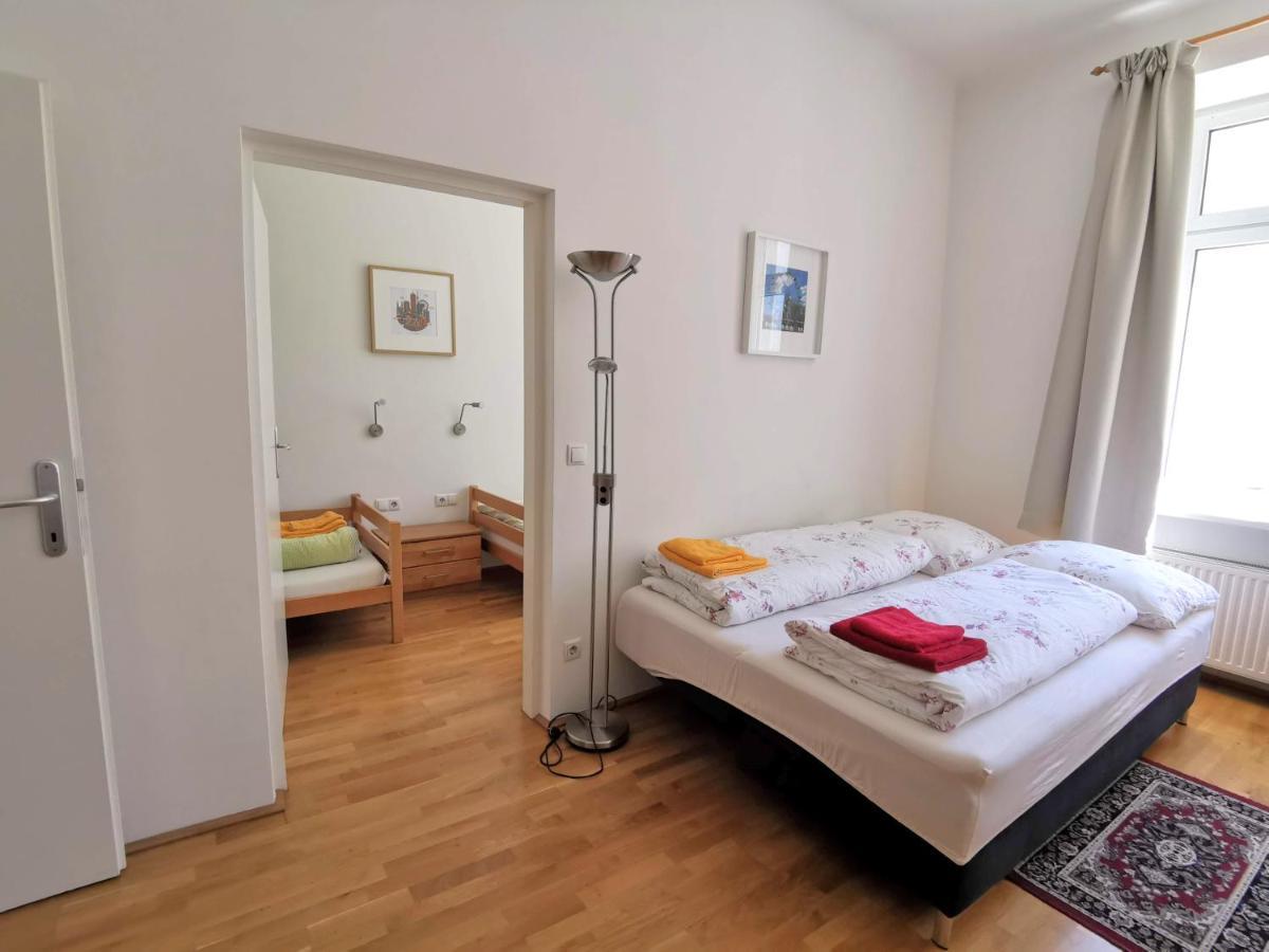 Hellwagstrasse Apartment Vienna