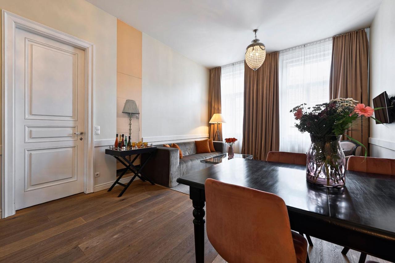 Apartment 6