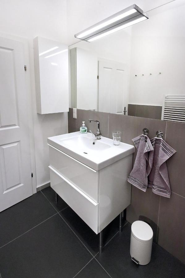 Herzlich Willkommen - Kuss Die Hand Apartamento Viena