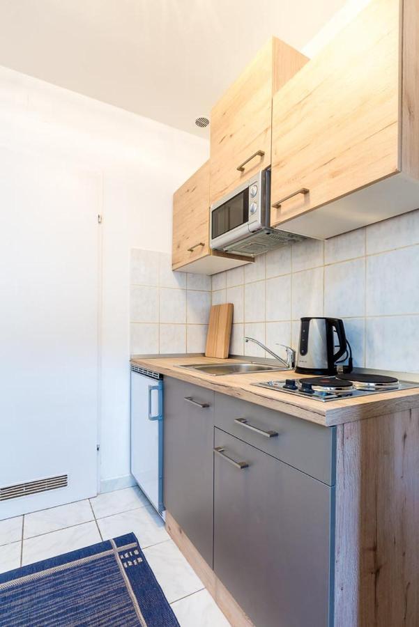 & Business 1150 Apartment *