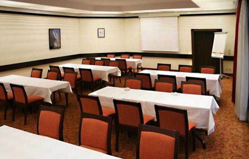 Mercure Raphael 4*
