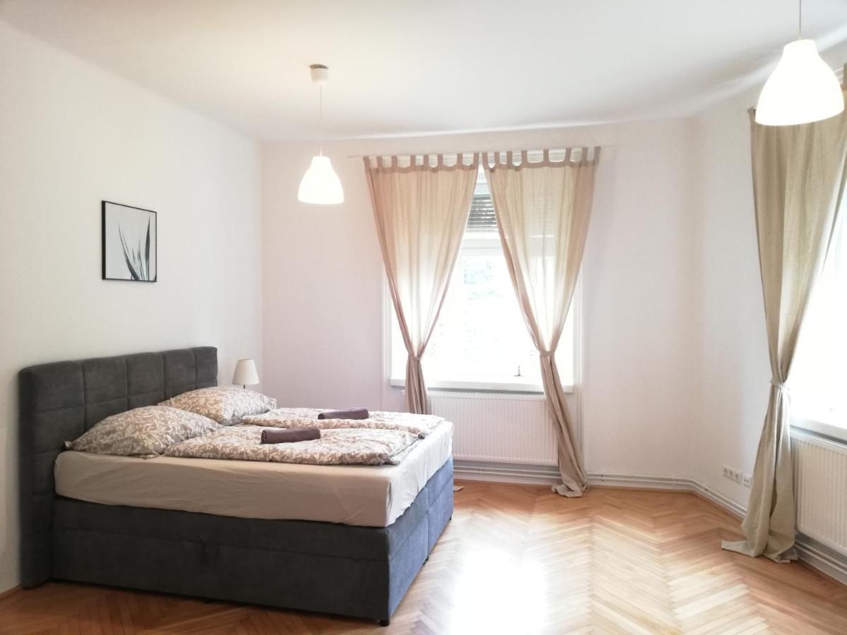 Central Living - Schoenbrunn Apartment Vienna