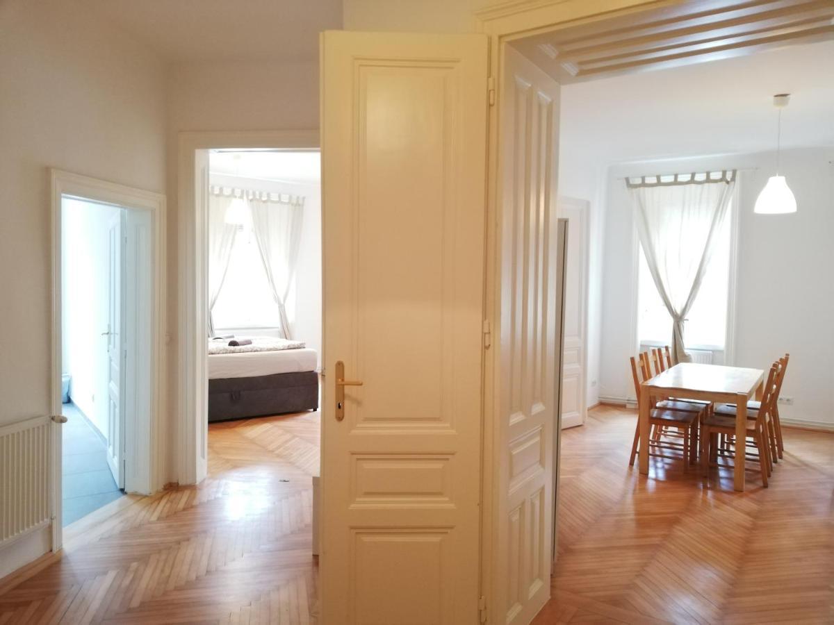 Central Living - Schoenbrunn Apartment *
