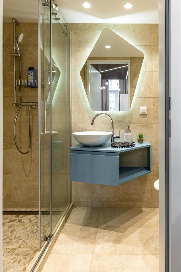 Zeus Design Apartment *