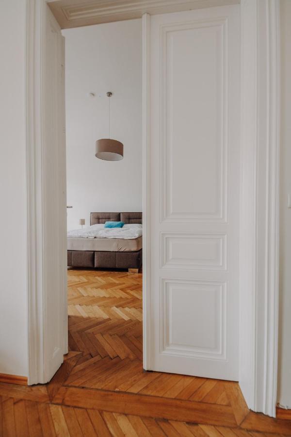 Karmelita Vienna