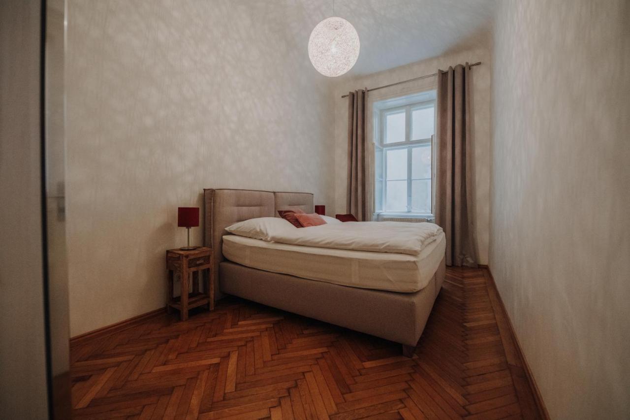 Karmelita Vienna