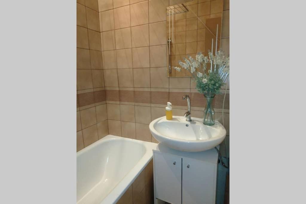 Family With Two Bathrooms Near To Center * Wien