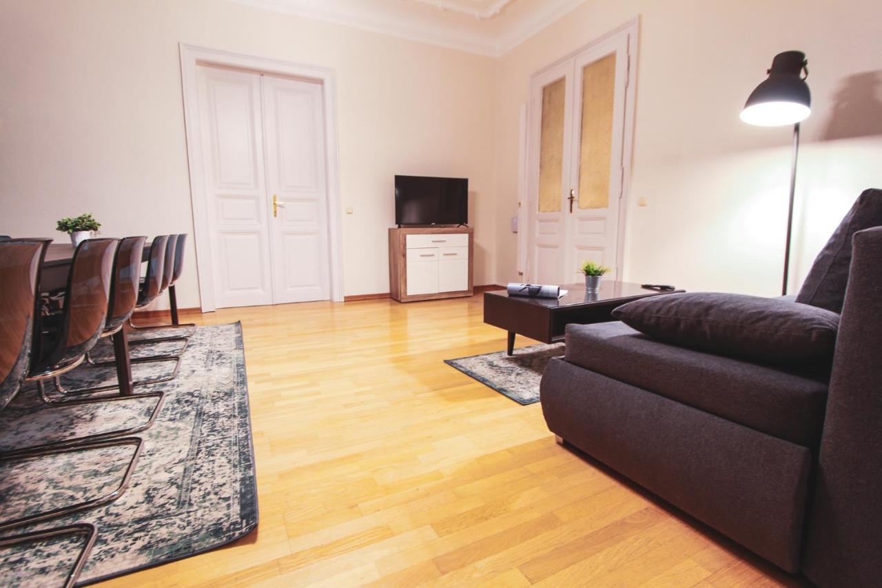 Erdberg I Contactless Check-in Apartment