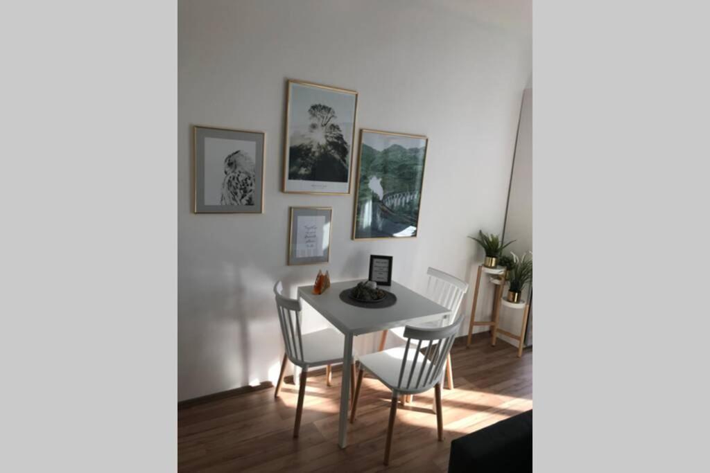 Zeus Design Modern&warm Apartment *