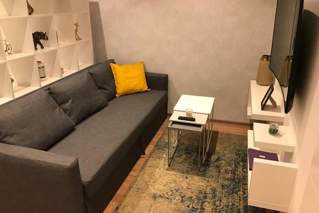 Apartment Zeus Design Modern&warm *