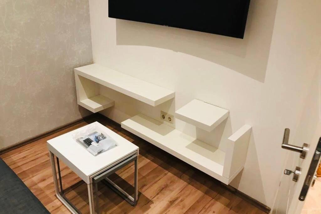 Apartment Zeus Design Modern&warm