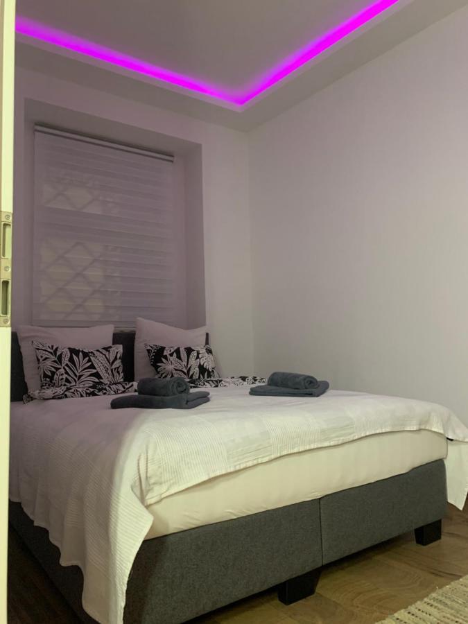 Royal Palace Apartment *