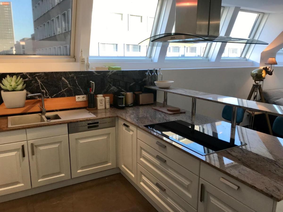 The Barts Apartments - Self Check-In Apartment