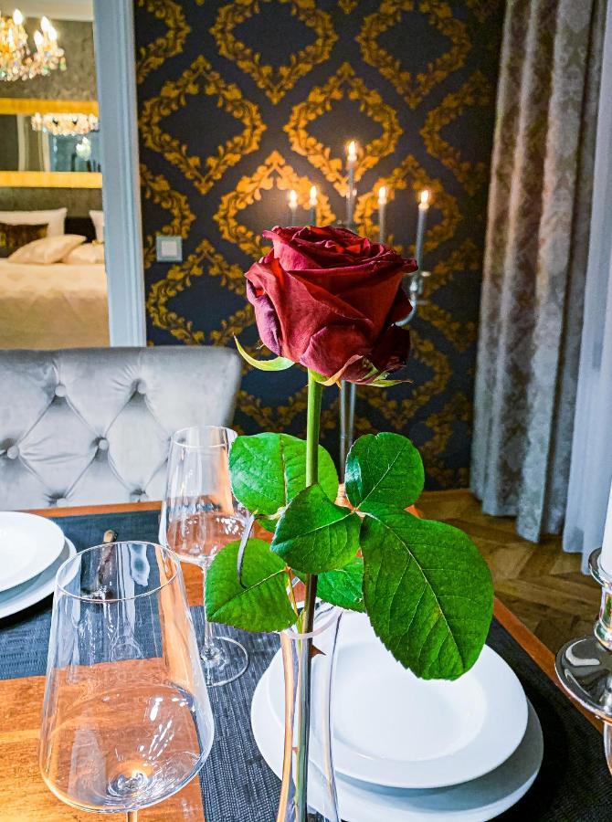 Sophies Place Yppenplatz - Imperial Lifestyle Parking Apartment Vienna
