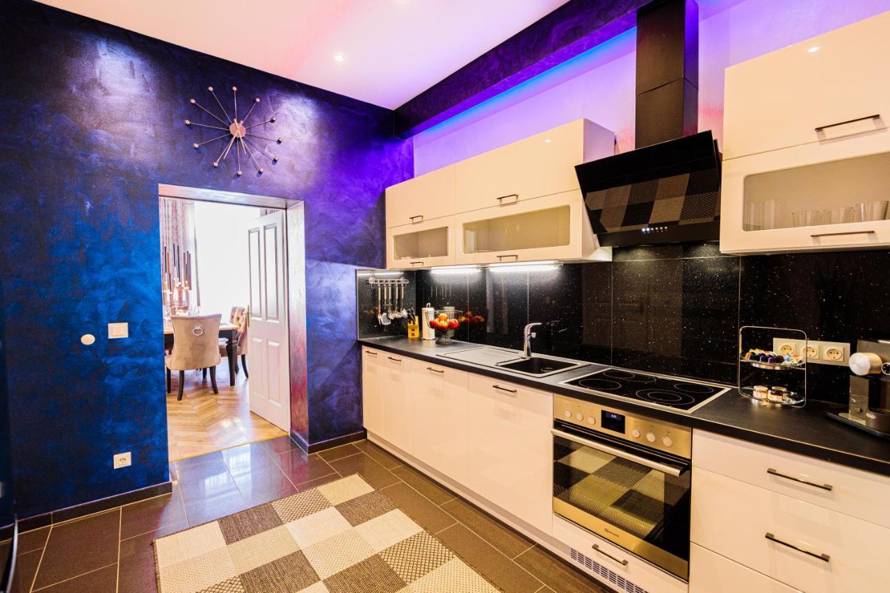 Sophies Place Yppenplatz - Imperial Lifestyle Parking Apartment Vienna
