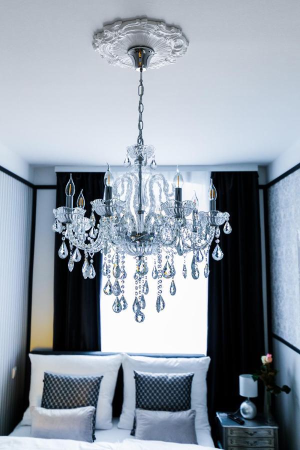 Sophies Place Yppenplatz - Imperial Lifestyle Parking Apartment Vienna