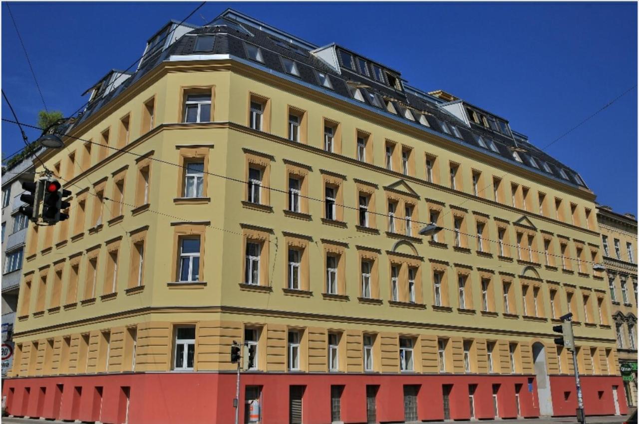 Zwischen Schönbrunn Und Dem Center. Apt. 33 *