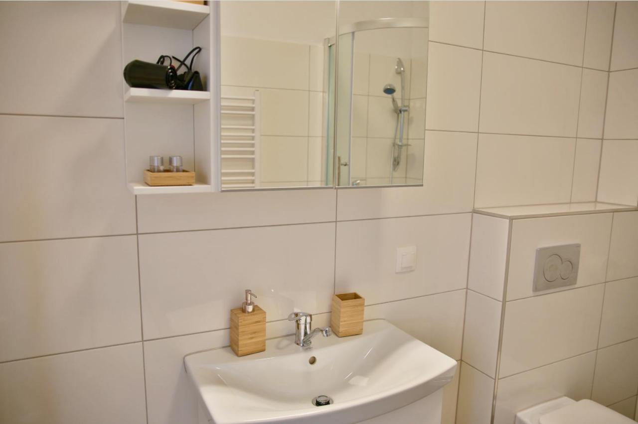Zwischen Schönbrunn Und Dem Center. Apt. 33 Apartment Wien