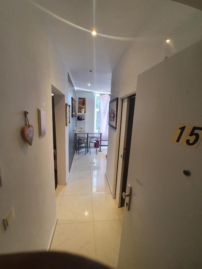 Apartment Deluxe 5p Mm A Wien