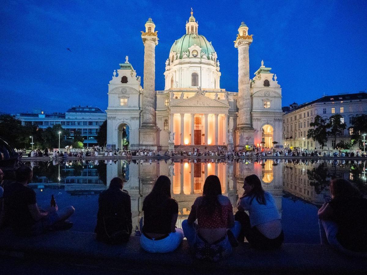 Operngasse-karlsplatz * Vienna