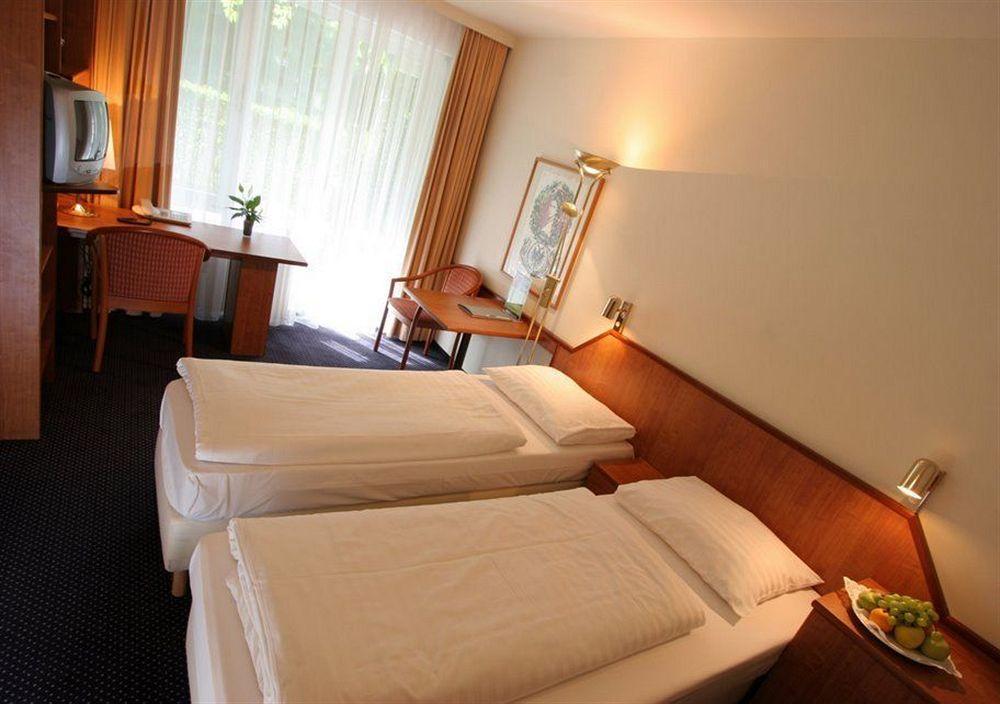 Living Kaiser Franz Joseph 4* Viena