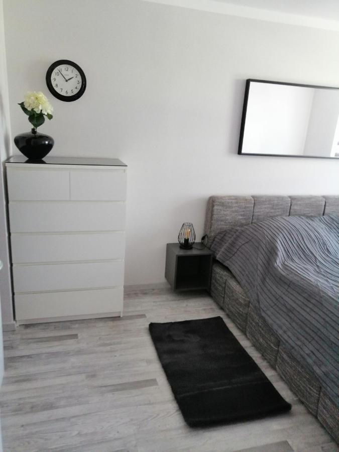 Apartament Dino Apartment