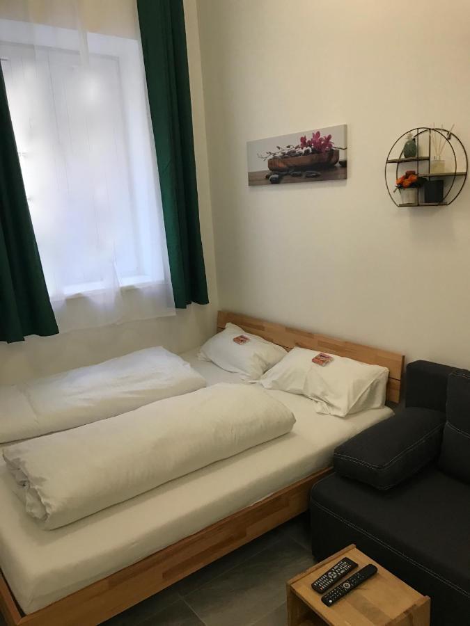 Apartment Saralo 1050 Vienna