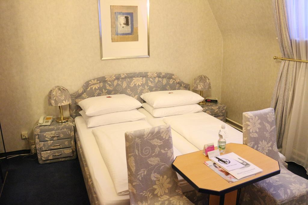 Hotel Schweizerhof 3*