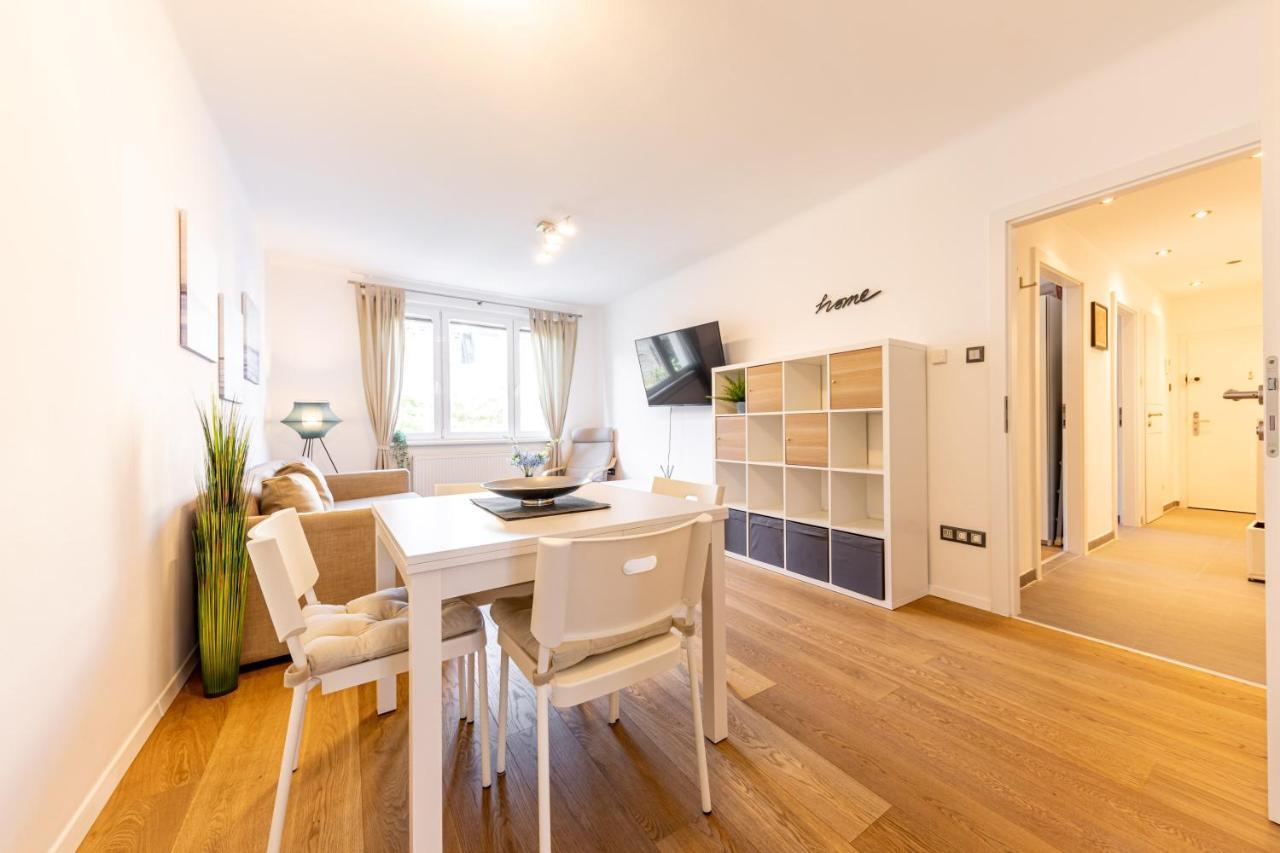 Bright + Near Belvedere By Jr Apartment