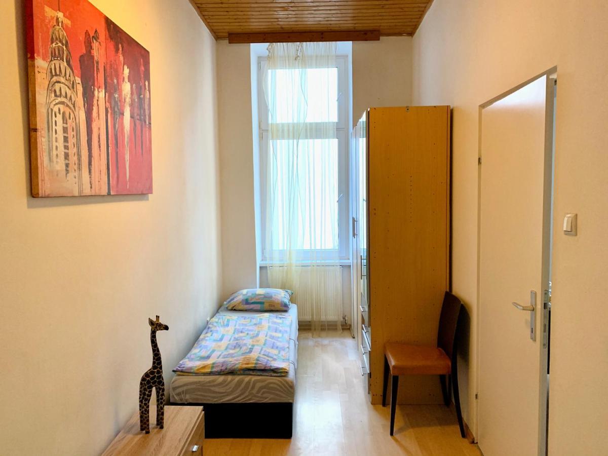 Raisa Lerchenfelder Gürtel 30 Apartment