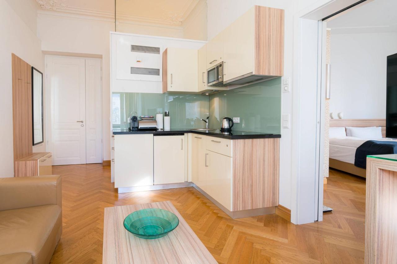 Aparthotel Residence, Hall - Parliament
