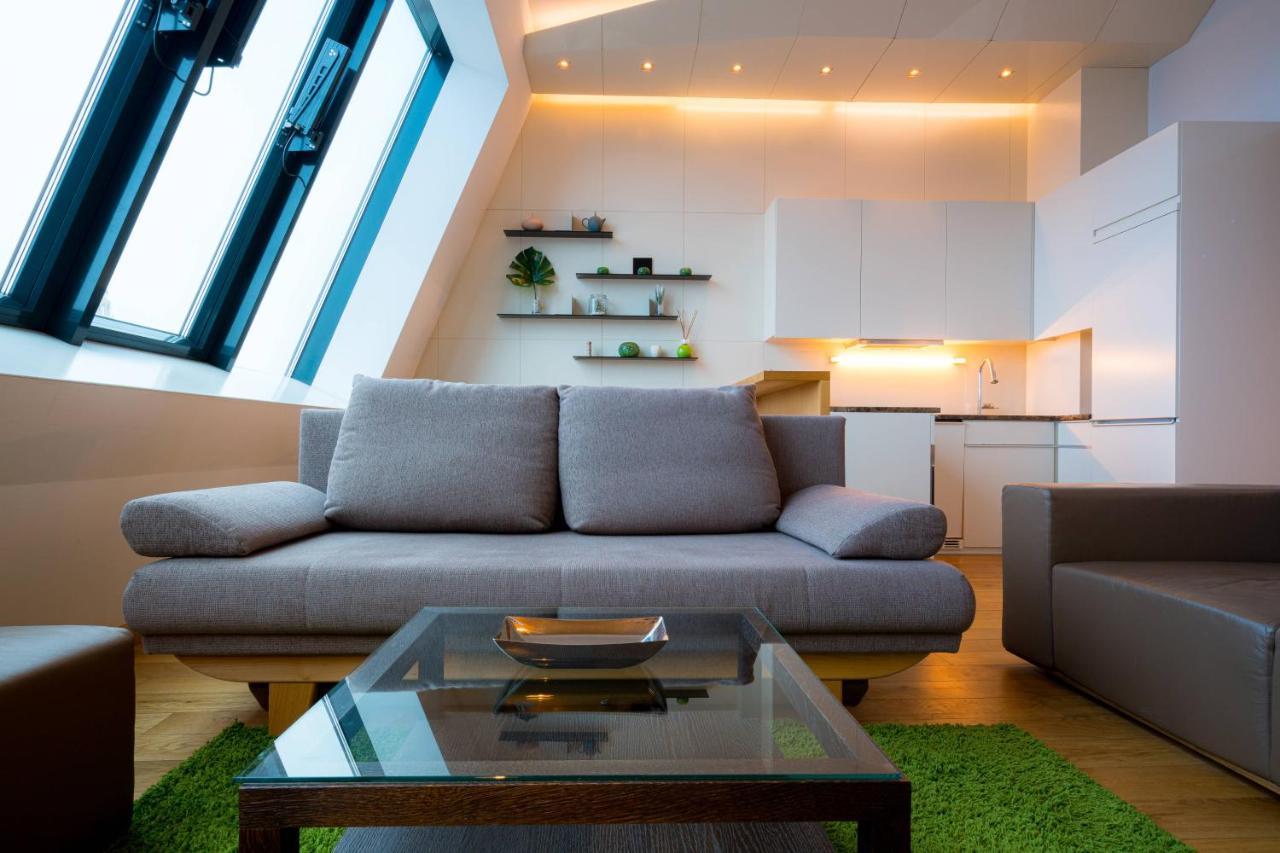 Aparthotel Residence, Hall - Parliament