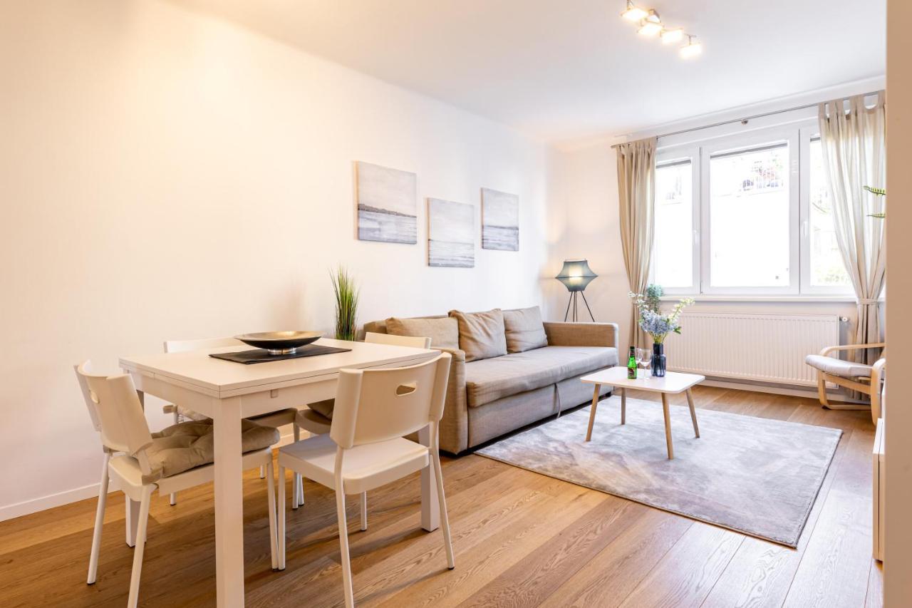 Bright + Near Belvedere By Jr * Vienna