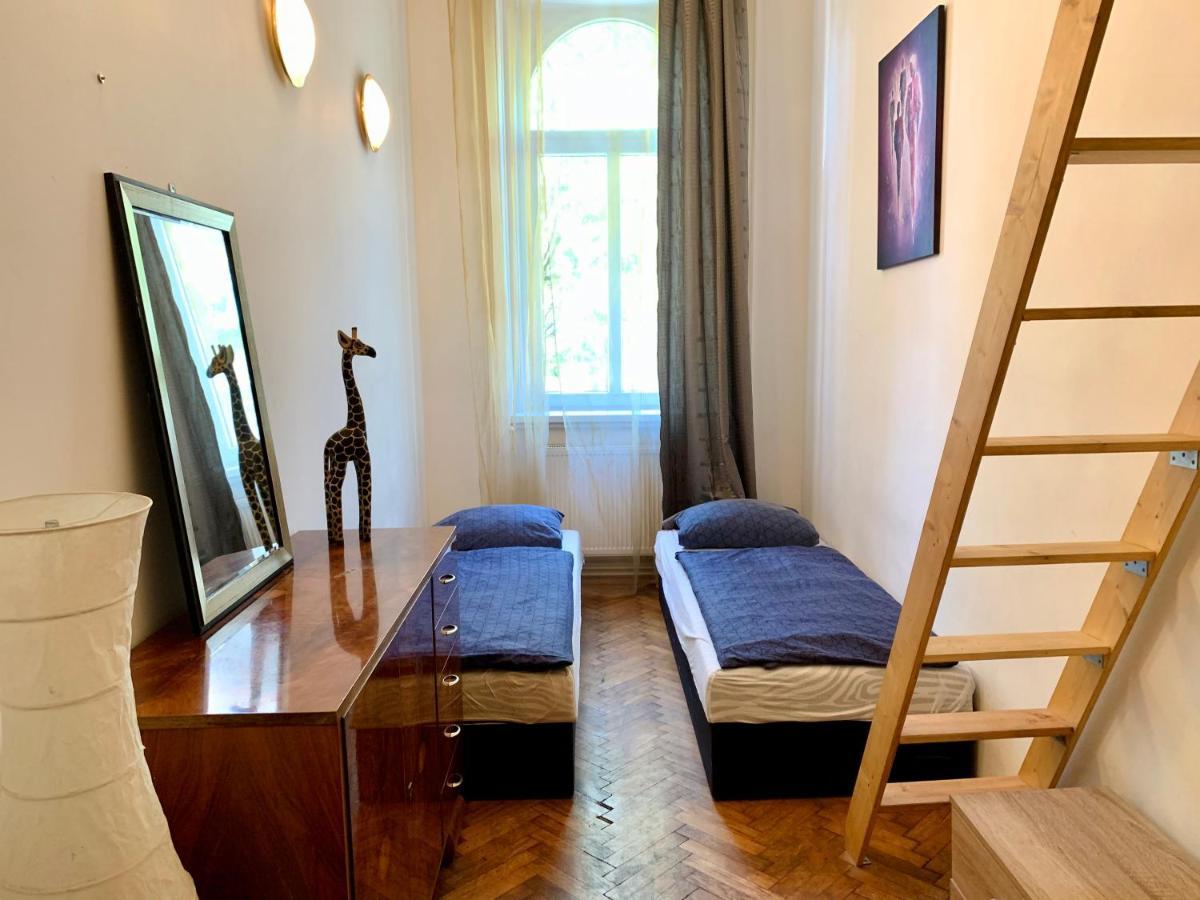 Raisa Lerchenfelder Gürtel 30 Apartment *