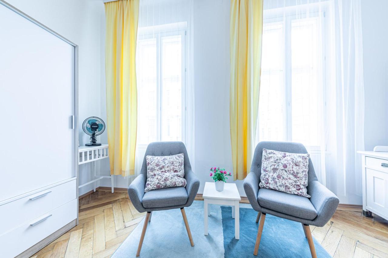 Apartment Historic & Luxurious By Jr *