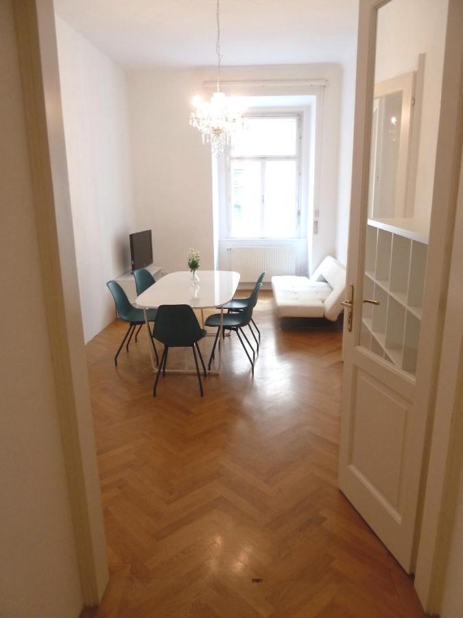 Apartment Sobieski Stefansdom Vienna