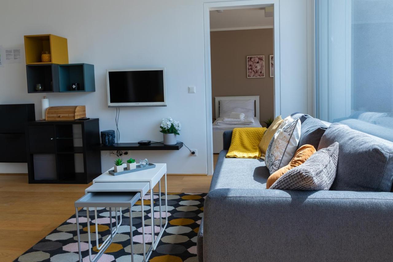 Maureen Lovely 2 Bedroom Unit With Community Pool Vienna