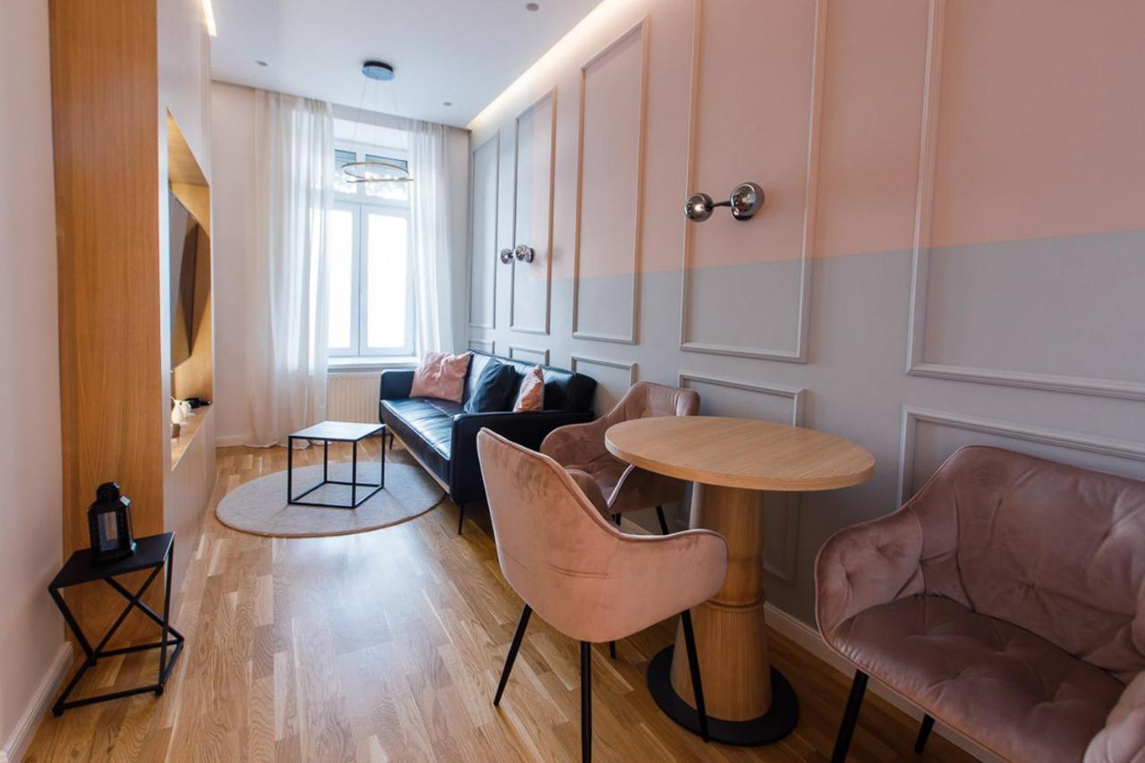 Zeus Design Wasserwelt Apartment