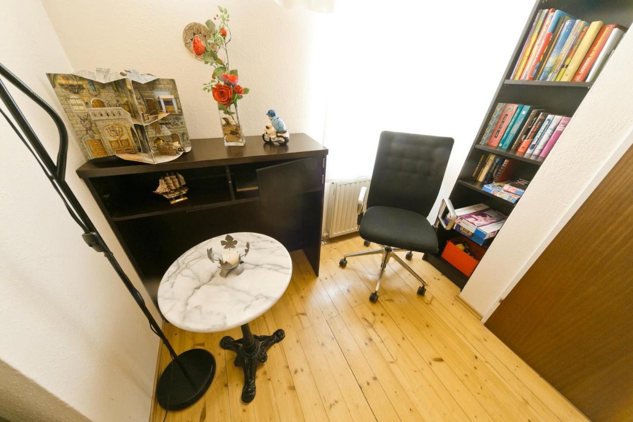 In Near Schoenbrunn & Westbahnhof - Keyless Check-in * Vienna