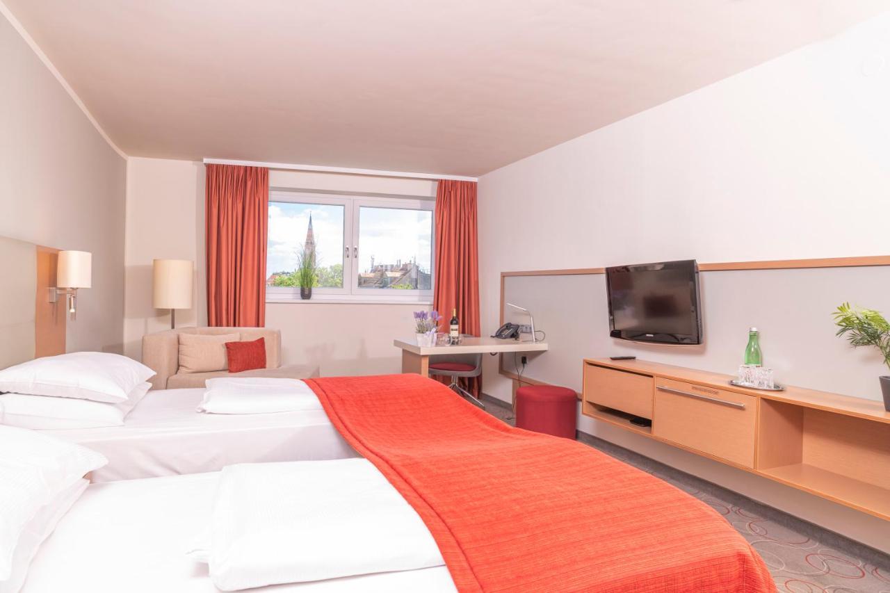 Vivo Hotel 4*