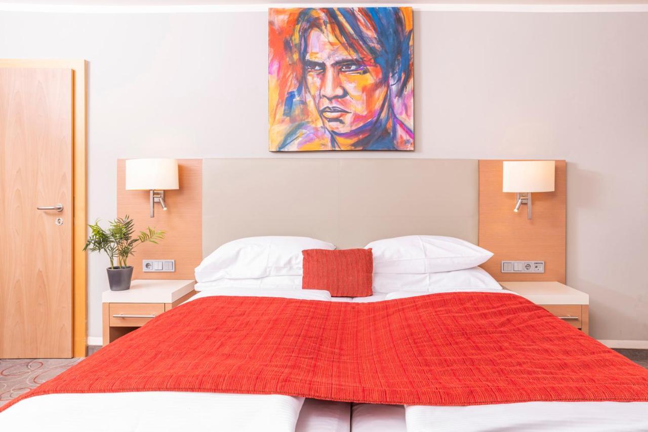 Vivo Hotel 4*