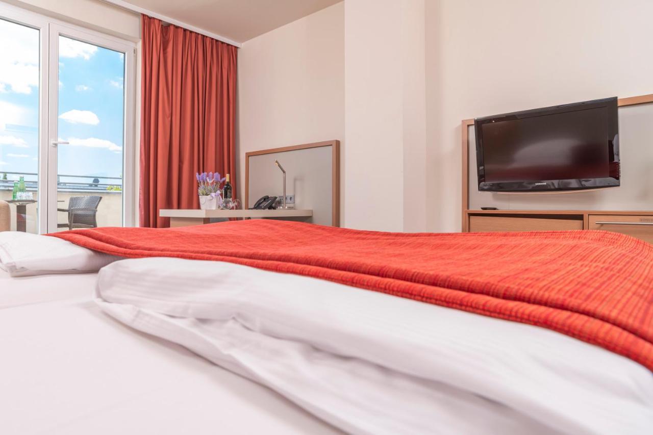 Vivo Hotel 4*