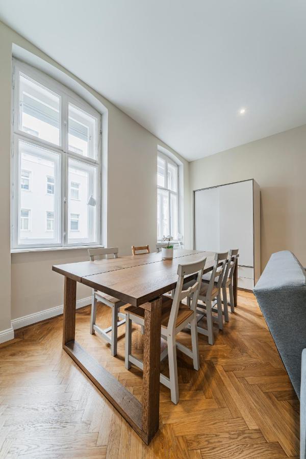 Palais Joseph Apartments, Contactless Check In Apartment