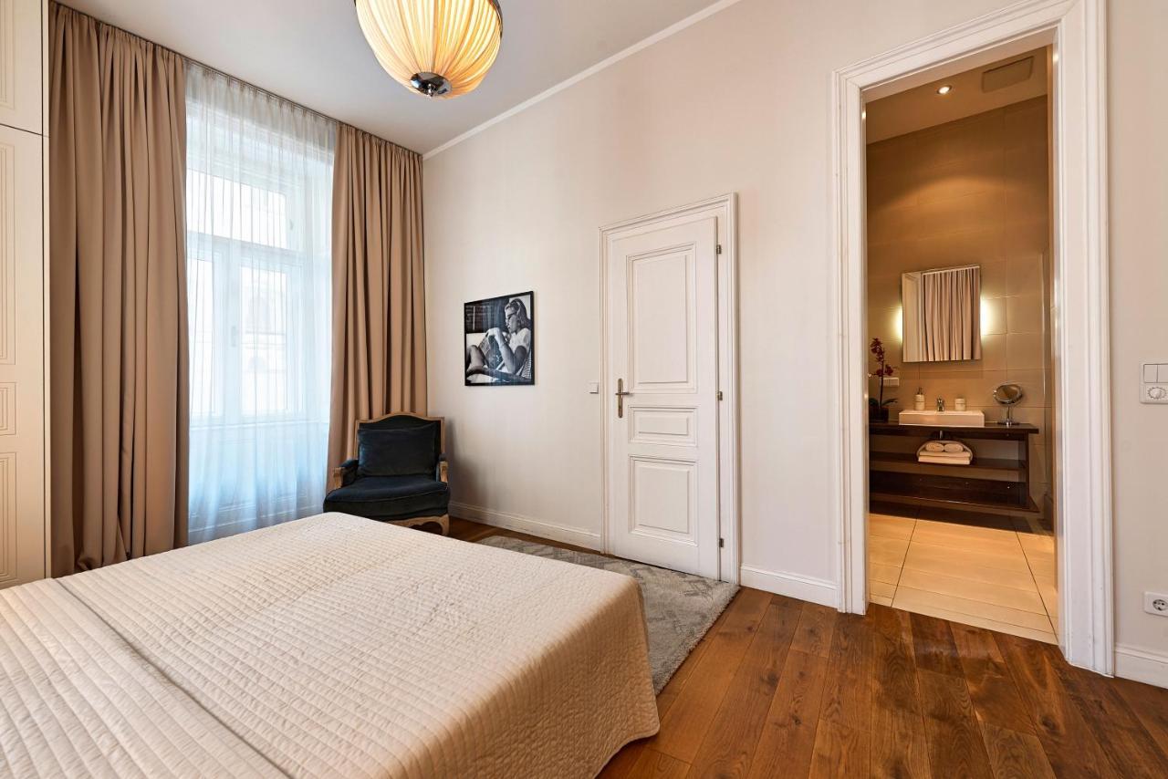Apartment 6 Vienna