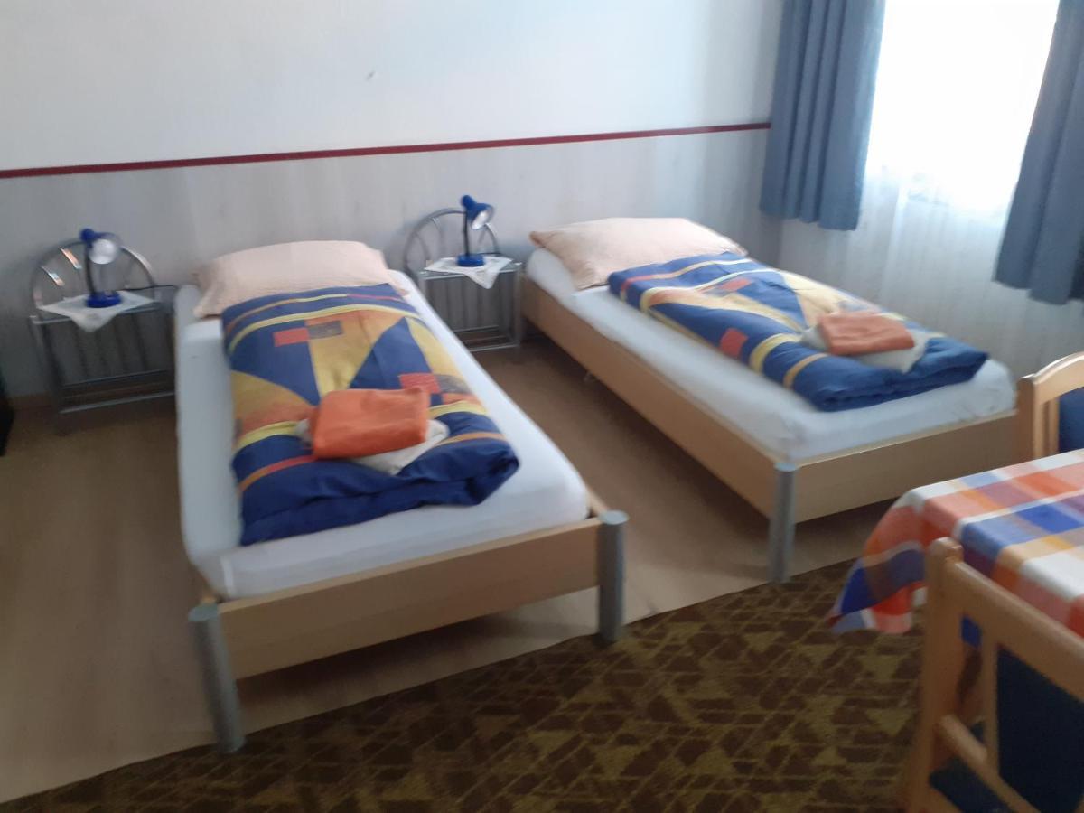 Happyhostel Gasthof *